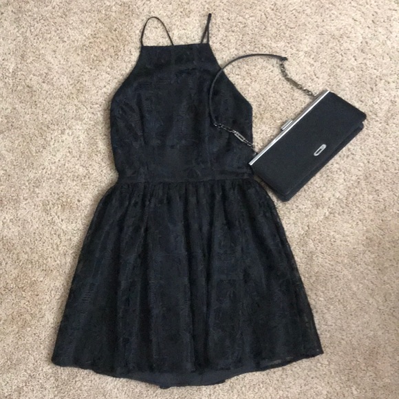 🌻Beautiful Bebe Dress🌻 - Picture 1 of 6